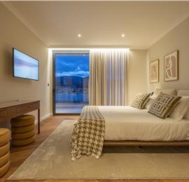 Selection of 5 bedroom seafront villas with heated pool on Ciovo near Trogir, sleeps 10